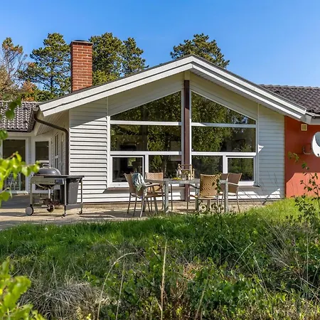 Mojag - 1km From The Sea By Interhome