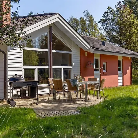 Holiday home Mojag - 1km From The Sea By Interhome